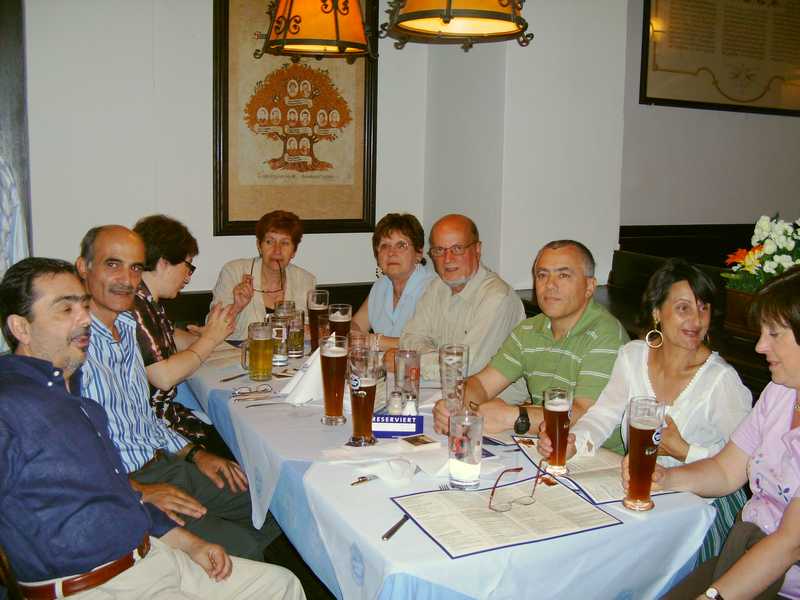 DIGITAL CAMERA
