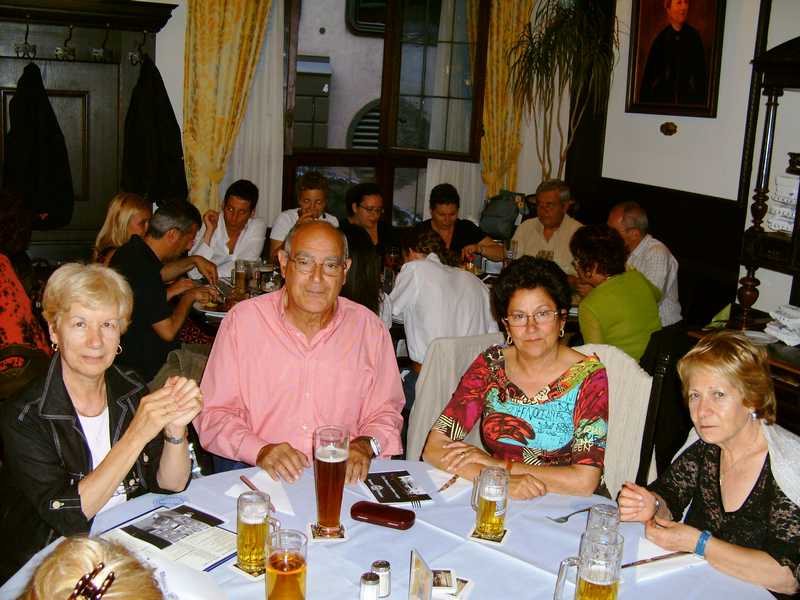 DIGITAL CAMERA